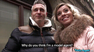 Public Agent - Vicky Love más pasas kukacán lovagol