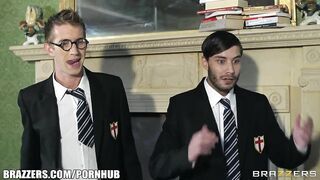 Tarra White a dögös sulis céda