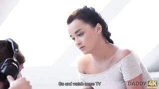 Zsenge pipi és az vén fickó