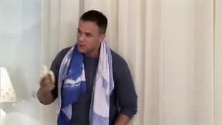 Orosz tinédzser bige és a két kukac