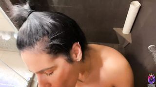Csábító latin amerikai barinő házi pornó videója