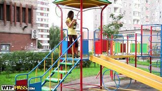 Amatőr orosz tinédzser pipit dugnak