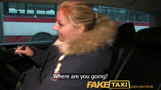 FakeTaxi - Krystal Swift az óriás kannás fiatal