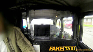 FakeTaxi - Lelepleződött tolvaj megkapja a magáét