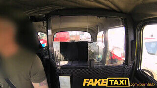 FakeTaxi - bűbájos nővérke kúrni akar