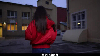 Mylf - Nataly Gold a tinédzser milf segget nyal
