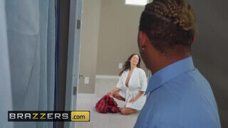 Brazzers - Ava Addams az óriás cickós anyuci