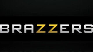Vampirella a méretes faszra indul be igazán - Brazzers