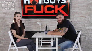 Hot guys fuck - ezzel a krapekkal akarok kufircolni !