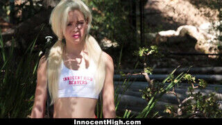 InnocentHigh - Elsa Jean beleül a tanár faszába