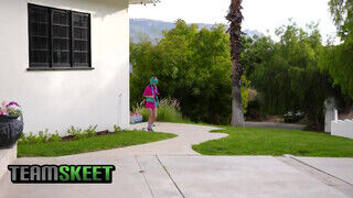 Jessie Saint a cosplayes fiatal csajszika - TeamSkeet