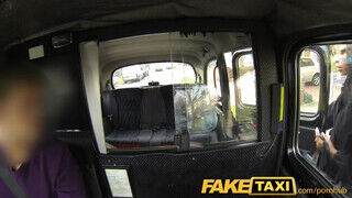 FakeTaxi - Lola Marie a barna csábító bige