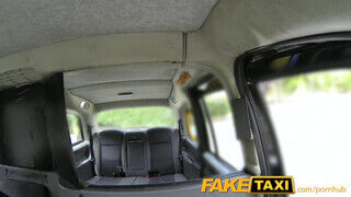 FakeTaxi - Megan Clara a gigantikus tőgyes tinédzser