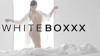 White Boxxx - Bombázó barinő élvezi a kötözéses dugást
