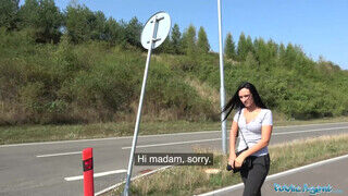 Hatalmas mellű tinédzser gádzsi pénzért hancúrozik - Public Agent