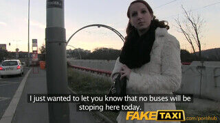 FakeTaxi - Tini ápoló gádzsi szexel a taxiban