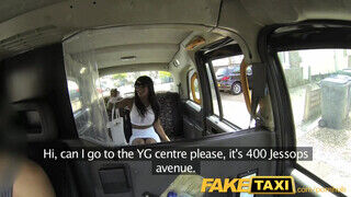FakeTaxi - Kiki Minaj csoki vaginája megkúrelva