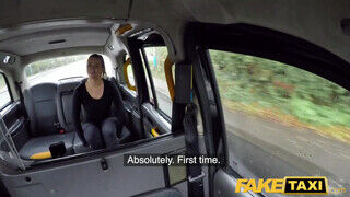 Fake Taxi - Nikky Dream termetes cickós szöszi