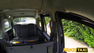 Fake Taxi - Brooke Jameson hátsó bejáratba reszelve