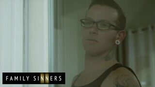Family Sinners - Kendra Spade a felizgult latin