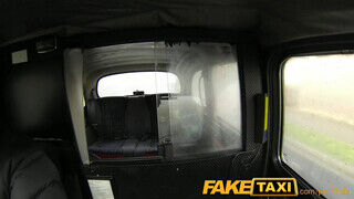 FakeTaxi - Világos Szőke hatalmas fenekű lány meghágva