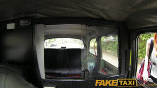 FakeTaxi - Zara DuRose segge megkettyintve