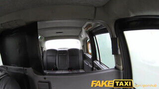 FakeTaxi - csoki maca szűk puncija