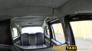 FakeTaxi - bombázó világos szőke keményen ánuszba téve