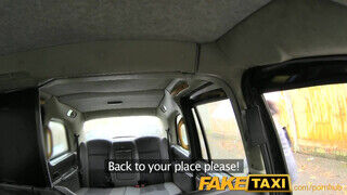 FakeTaxi - szű puncikájú csajszika hancúrozni szeretne