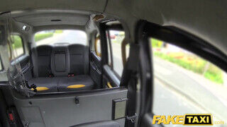 Fake Taxi - Hatalmas picsájú dél amerikai milf análba kúrva