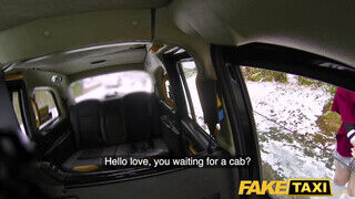 Fake Taxi - Kitty Misfit a óriási fenekű diáklány