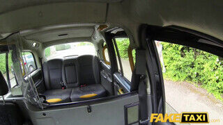 Fake Taxi - Luna Toxxxic a örömlány turista