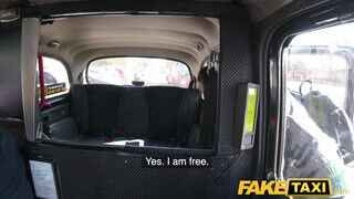Fake Taxi - Jolee Love a csöcsös német pipi
