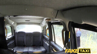 Fake Taxi - idősebb maca méretes brét akar