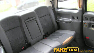 FakeTaxi - kettő perverz holland pipi