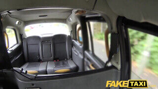 Fake Taxi - Perverz hatalmas keblű érett nő