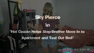 My Pervy Family - Sky Pierce keményre cumizza a bájdorongot
