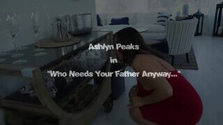 Ashlyn Peaks a termetes kannás nevelő anya
