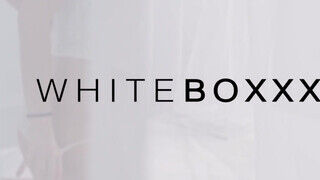 WhiteBoxxx - Sasha Rose orosz csaj nem akar kimaradni a buliból