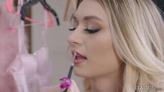 Babes - Natalia Starr engedi hátsó nyílásba is