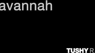 TUSHYRAW - Savannah Bond fenekébe barna péniszt tolnak