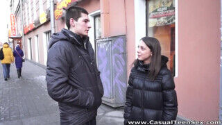 Casual Porno - Foxy Di a kicsike cicis fiatal