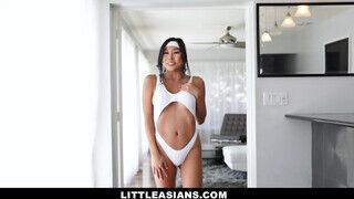 LittleAsians - gigászi tőgyes kóreai lányka