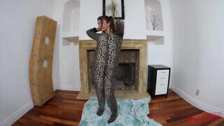 ANALIZED - Felicity Feline gigantikus faszokkal megkettyintve