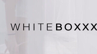 WhiteBoxxx - Renata Fox a gigantikus popós orosz csajszi
