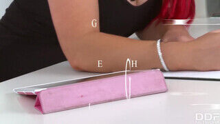 Paige Delight punciba reszelve