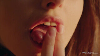 WOWGIRLS - Alissa Foxy a bűbájos harisnyás lány
