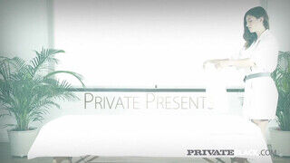 PrivateBlack - Julia Rocka a csábos masszőr bige