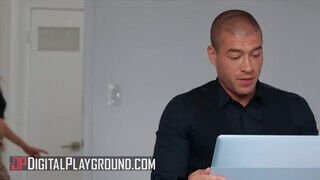 Digital Playground - Kimmy Granger nyaraláson is hancúrozni akar