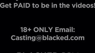 BLACKED - Slimthick Vic a hatalmas csöcsű világos szőke milf